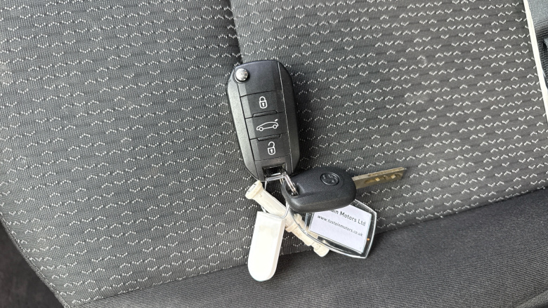 Vauxhall Crossland X 1.5 Turbo D ecoTec [102] SE Nav 5dr [Start Stop] Diesel Hatchback